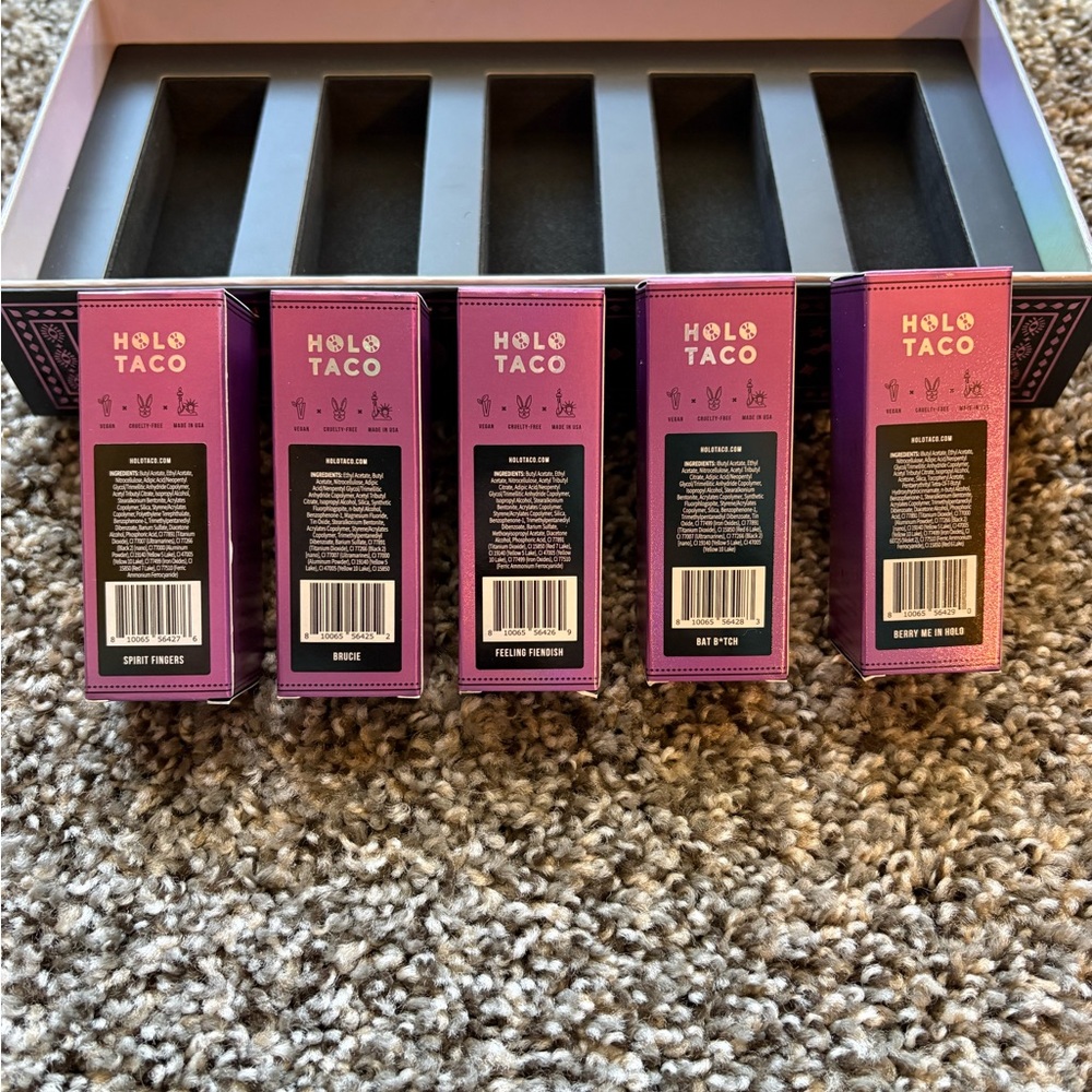 Safiya x Holo Taco full nail polish set + collection box - Picture 5 of 11
